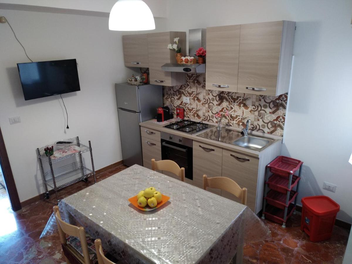 דירות קסטיליונה די סיציליה Casa Donna Franca מראה חיצוני תמונה
